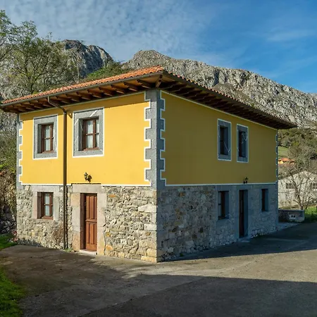 Casa Collado Santo Tomas Bodes